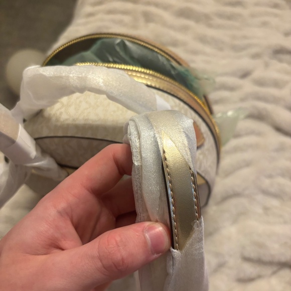 NWT Micheal Kors Backpack - Picture 6 of 11